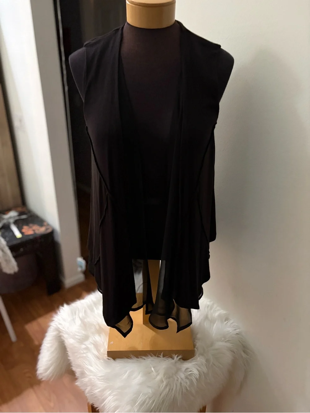Simply Vera Vera Wang Black Waterfall Vest Size Small NWT Sheer Draped Layering